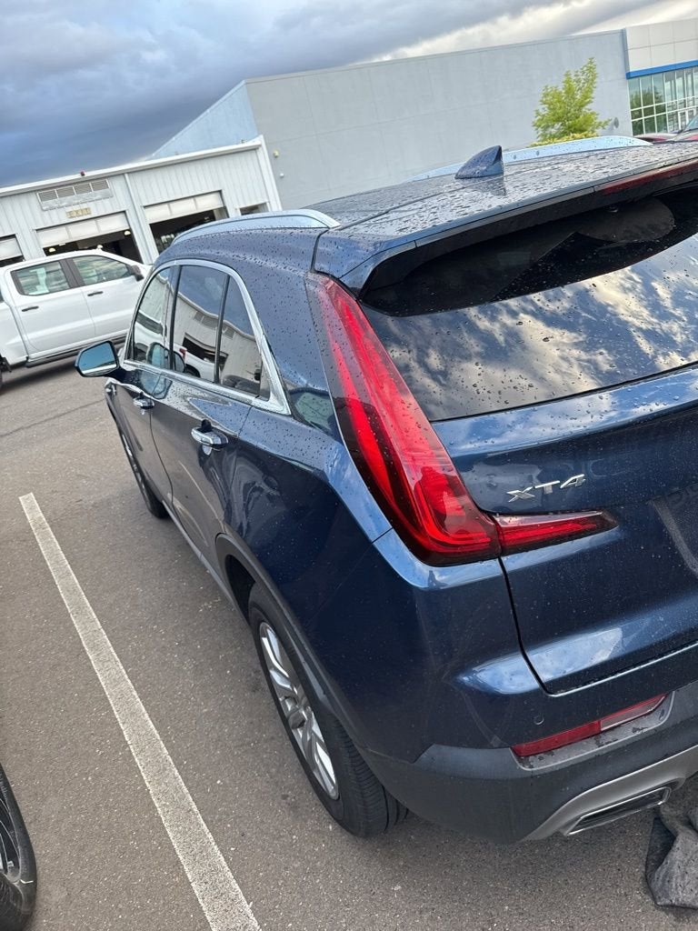 2020 Cadillac XT4 Premium Luxury