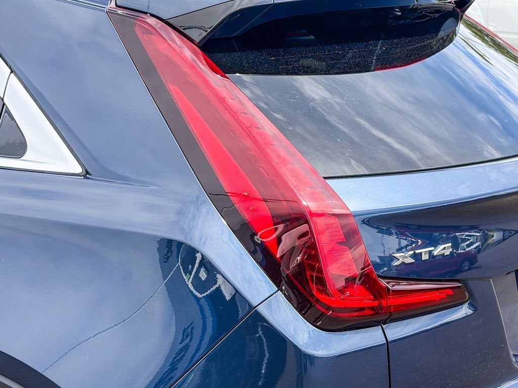 2020 Cadillac XT4 Premium Luxury