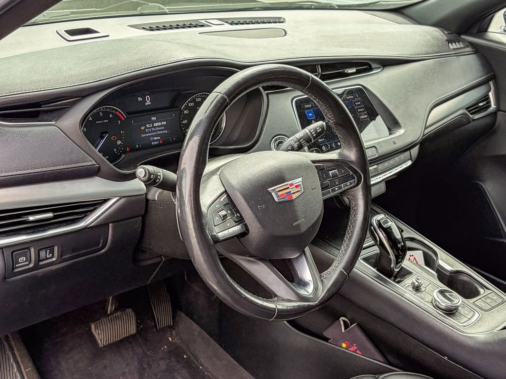 2020 Cadillac XT4 Premium Luxury