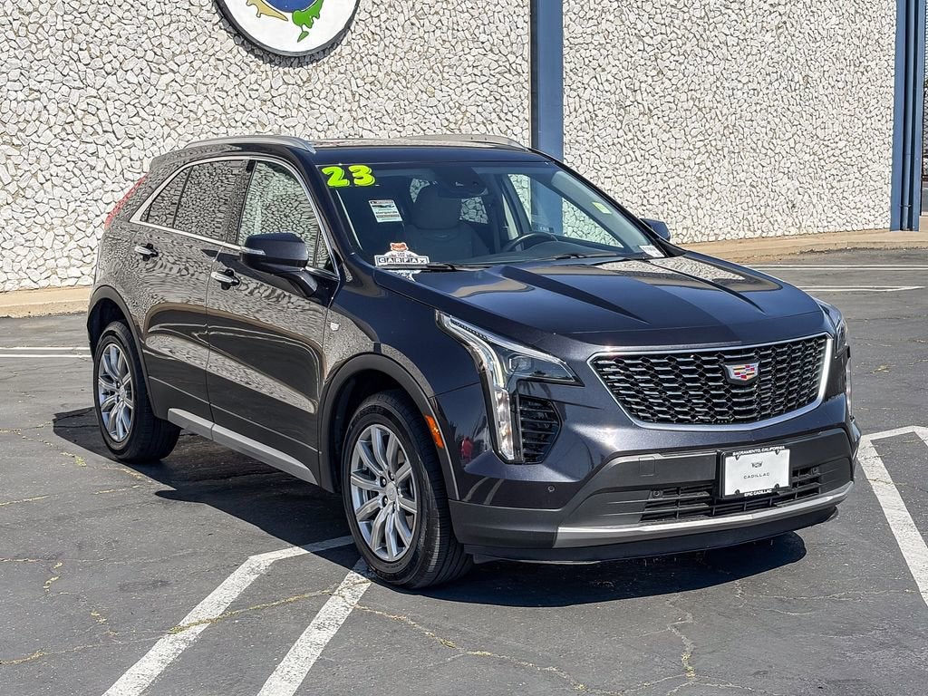 2023 Cadillac XT4 Premium Luxury