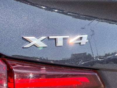 2023 Cadillac XT4 Premium Luxury