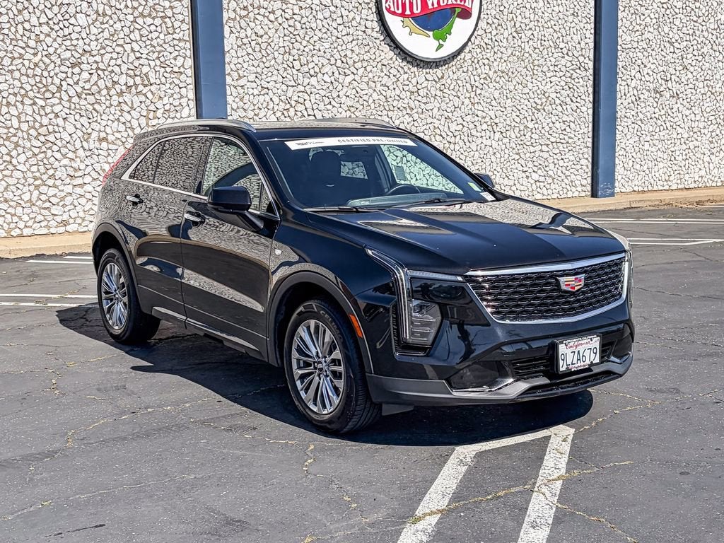 2024 Cadillac XT4 Premium Luxury