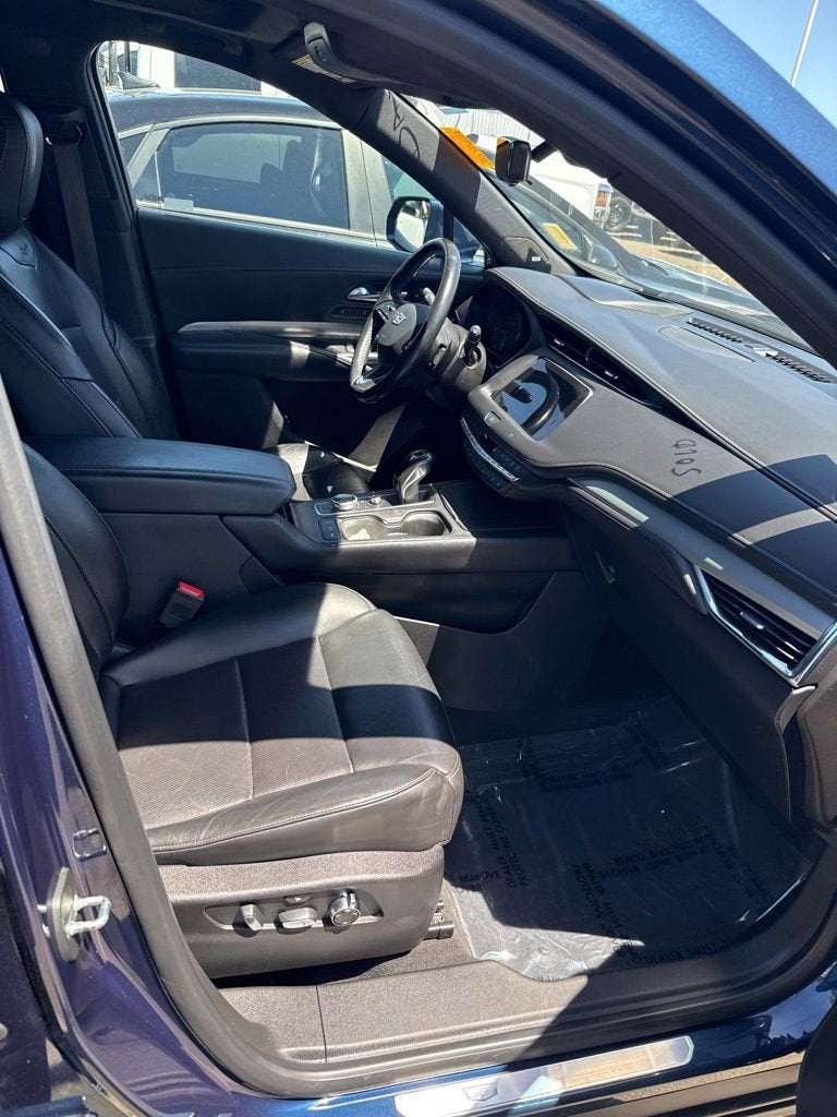 2019 Cadillac XT4 AWD Premium Luxury