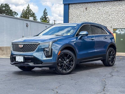 2025 Cadillac XT4 Premium Luxury