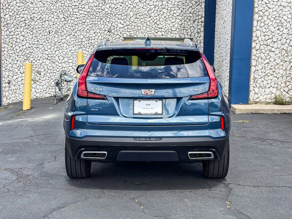 2025 Cadillac XT4 Premium Luxury