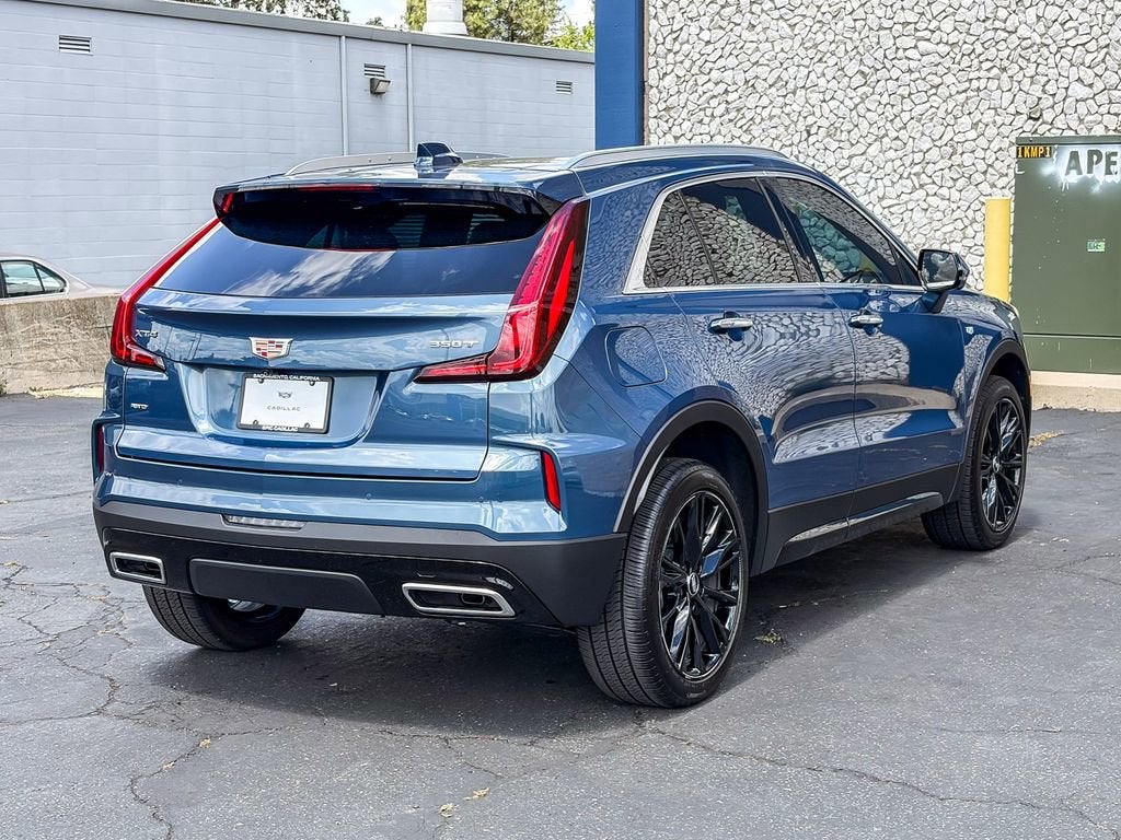 2025 Cadillac XT4 Premium Luxury