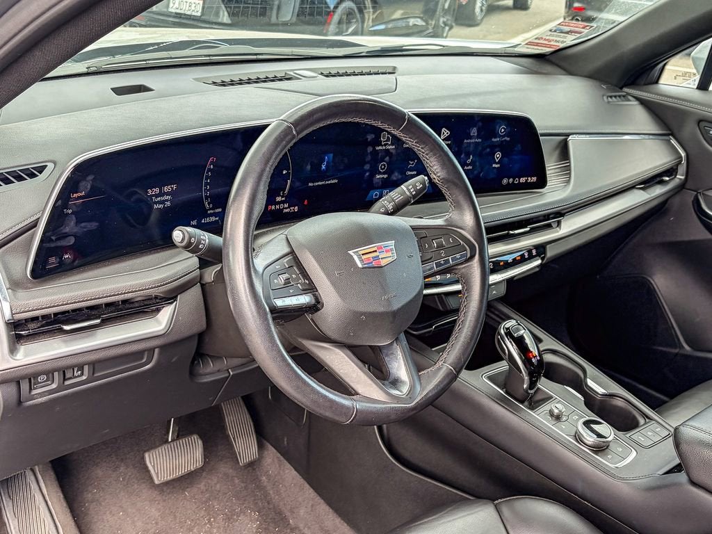 2024 Cadillac XT4 Premium Luxury