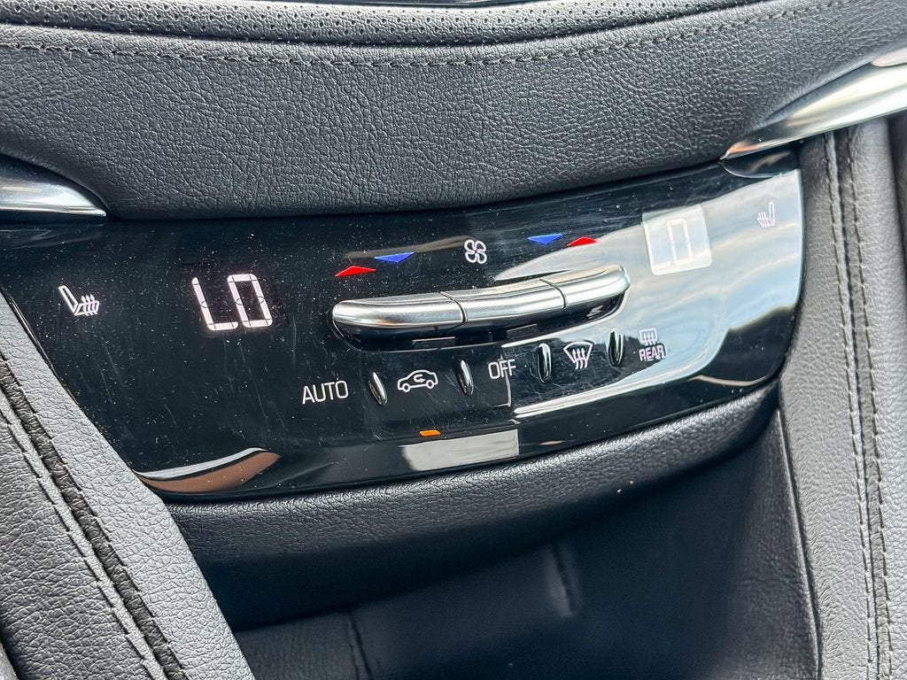 2023 Cadillac XT5 Luxury