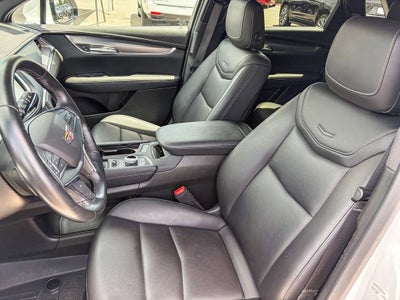 2023 Cadillac XT5 Luxury