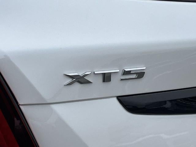 2026 Cadillac XT5 Luxury