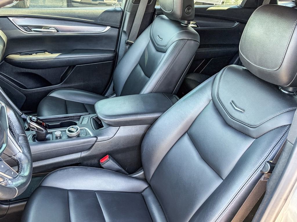 2022 Cadillac XT5 Luxury