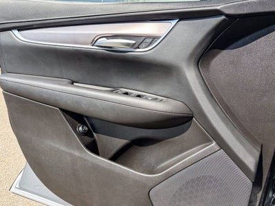 2022 Cadillac XT5 Luxury