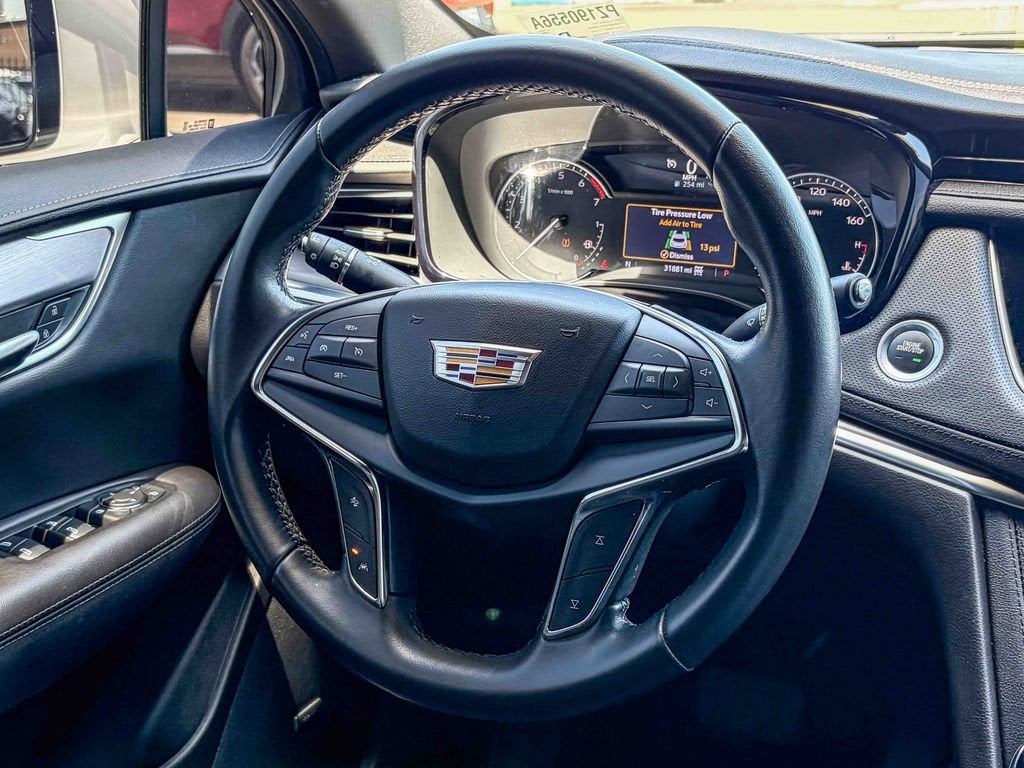 2023 Cadillac XT5 Luxury