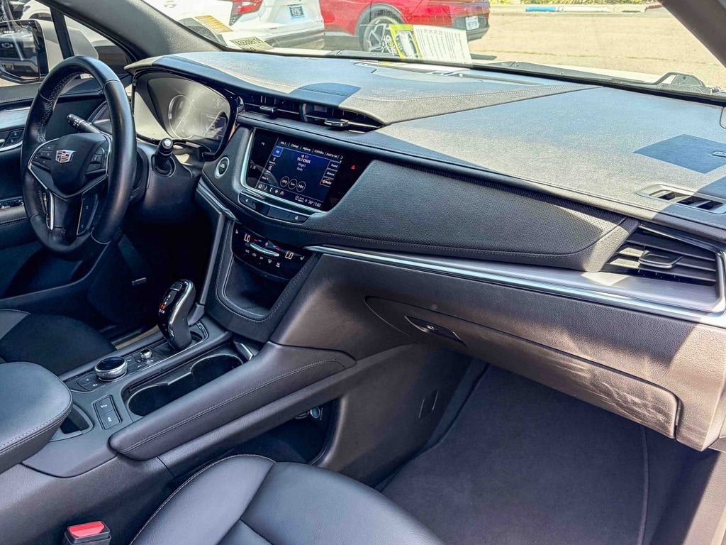 2023 Cadillac XT5 Luxury