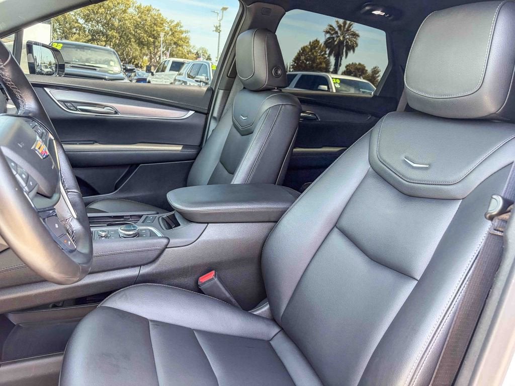 2023 Cadillac XT5 Luxury