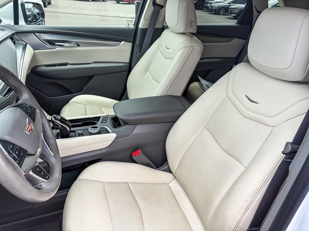 2023 Cadillac XT5 Premium Luxury