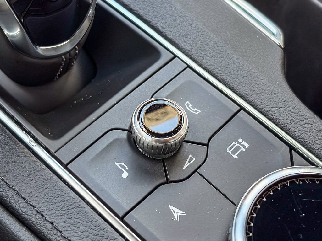 2023 Cadillac XT6 Luxury