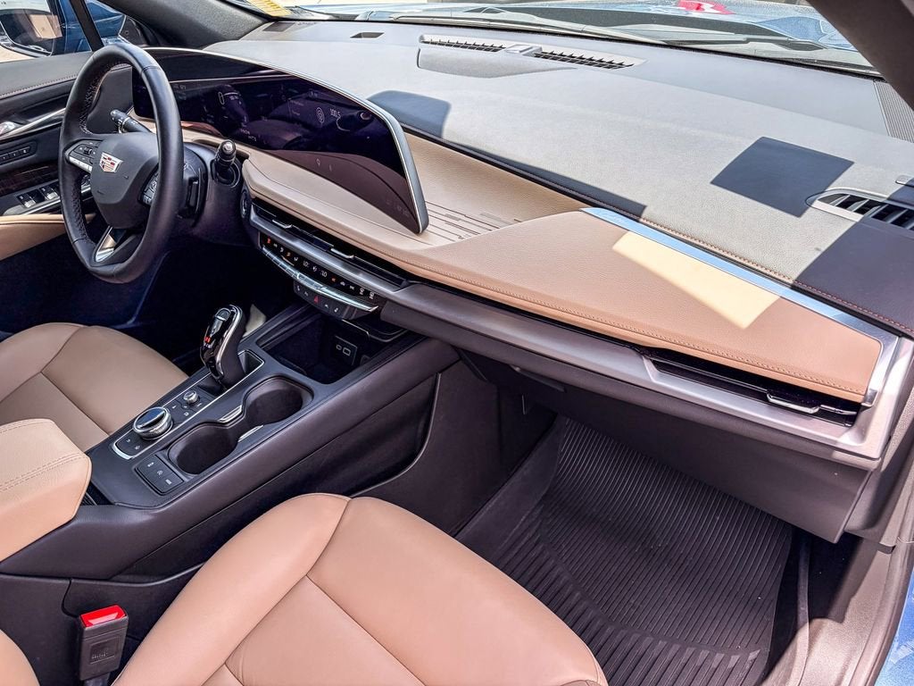 2023 Cadillac XT6 Luxury