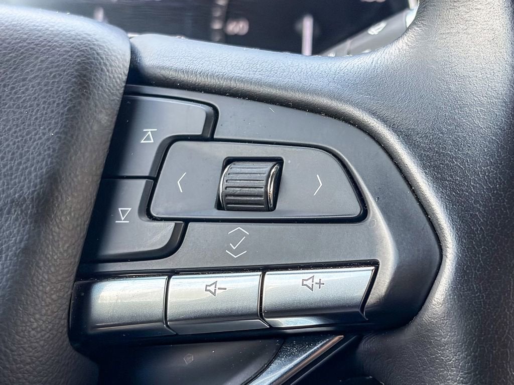 2025 Cadillac XT6 Luxury