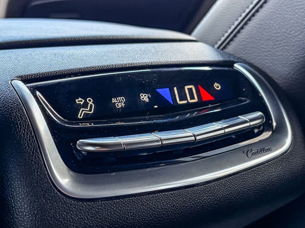 2025 Cadillac XT6 Luxury