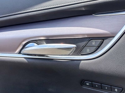 2025 Cadillac XT6 Luxury