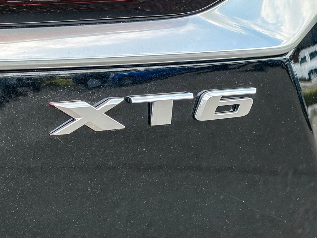 2025 Cadillac XT6 Luxury