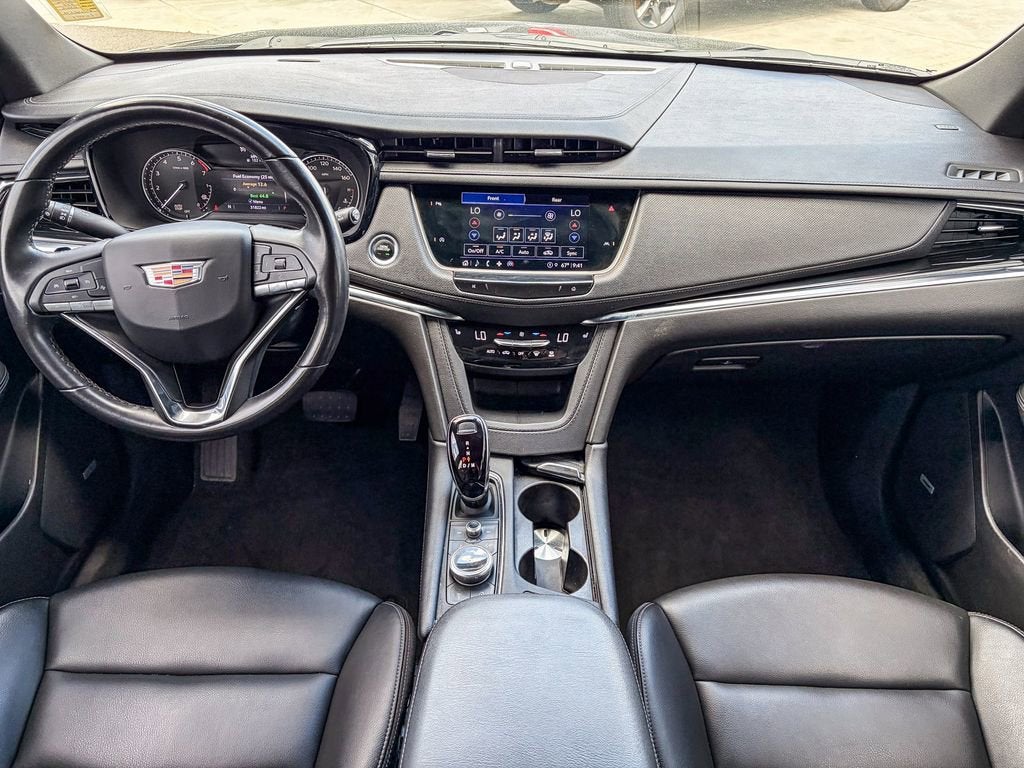 2023 Cadillac XT6 Luxury