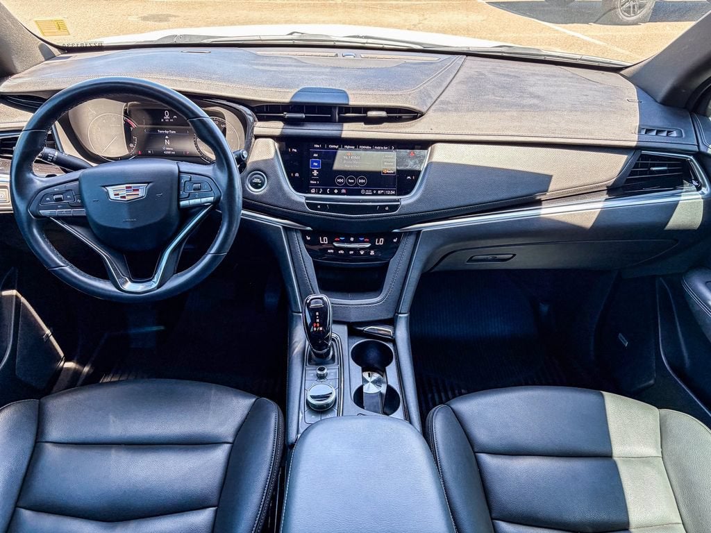 2024 Cadillac XT6 Luxury