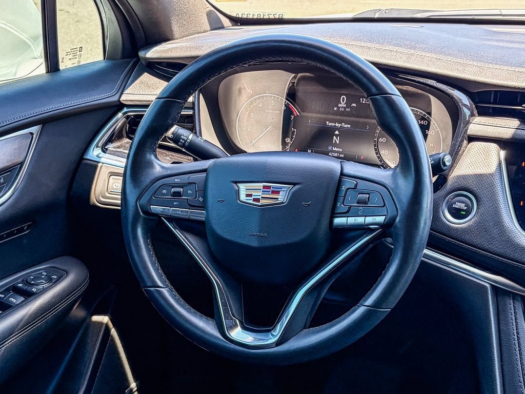2024 Cadillac XT6 Luxury