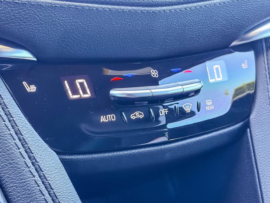 2024 Cadillac XT6 Luxury