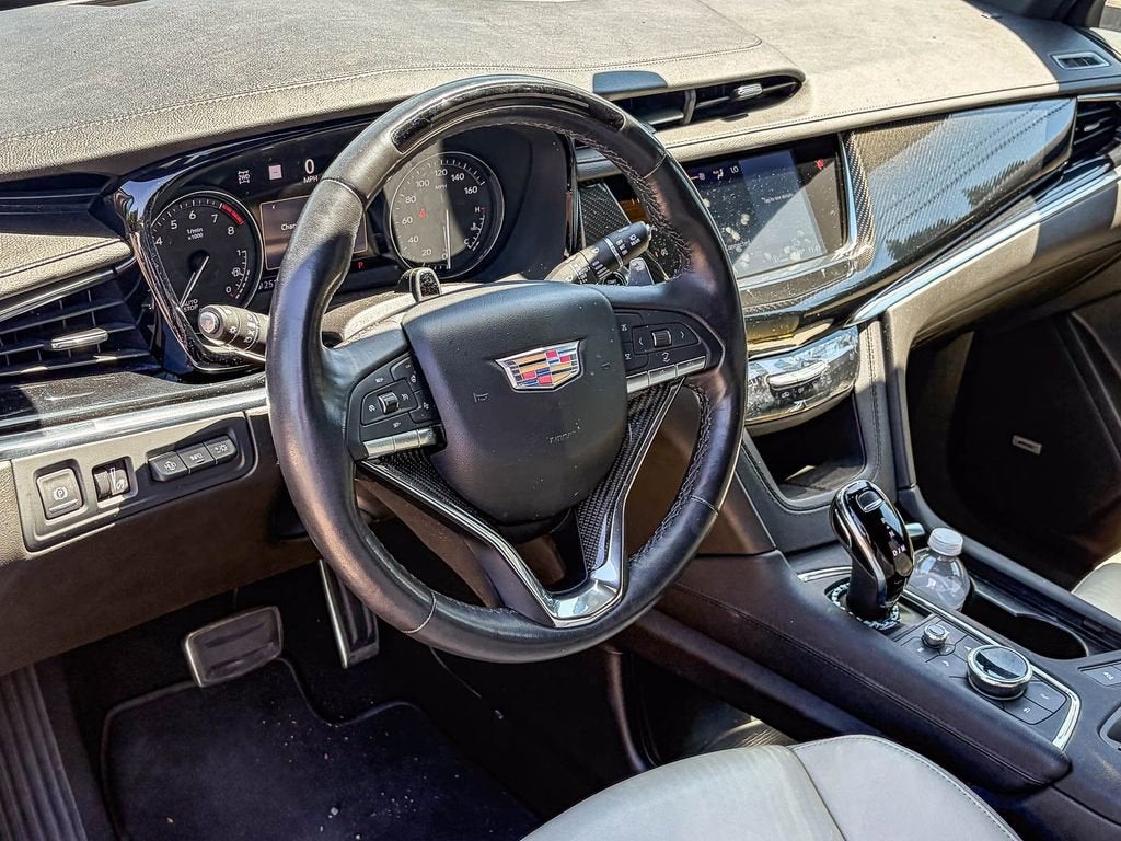 2023 Cadillac XT6 Sport