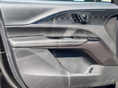 2025 Cadillac LYRIQ Luxury 1