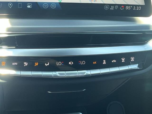 2025 Cadillac LYRIQ Luxury 1