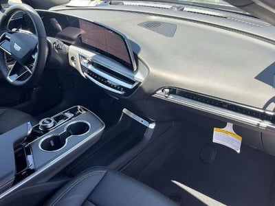 2025 Cadillac LYRIQ Luxury 1