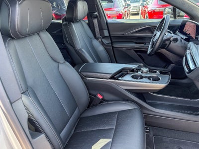 2025 Cadillac LYRIQ Luxury 1