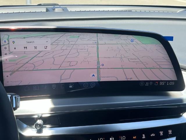 2025 Cadillac LYRIQ Luxury 1