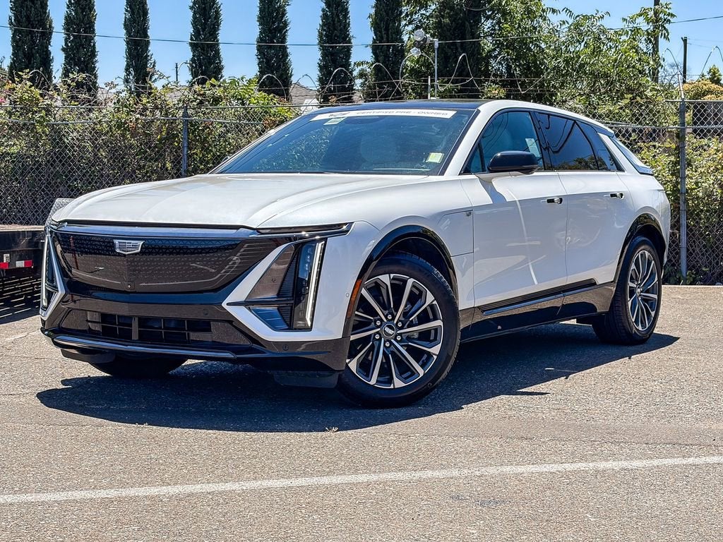 2024 Cadillac LYRIQ Sport 1
