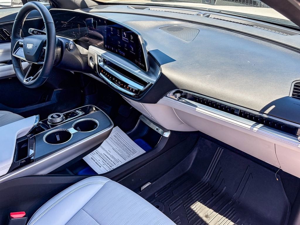 2024 Cadillac LYRIQ Sport 1