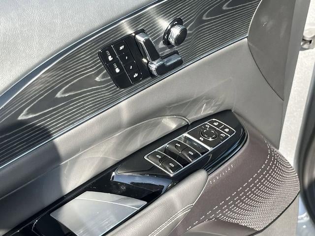 2025 Cadillac LYRIQ Sport 1