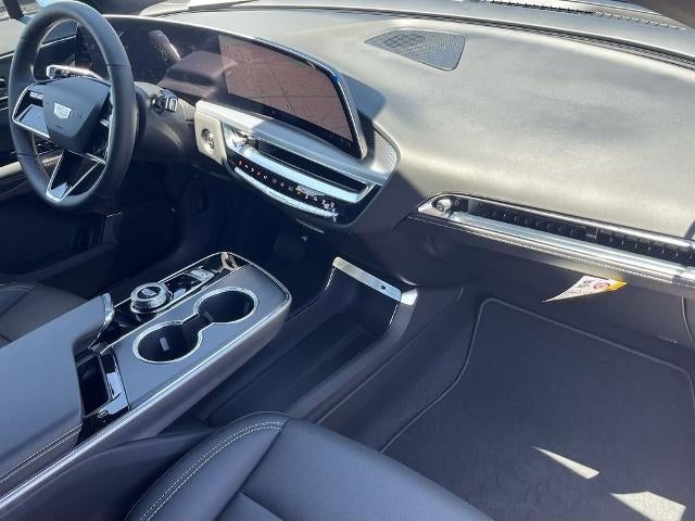 2025 Cadillac LYRIQ Sport 1