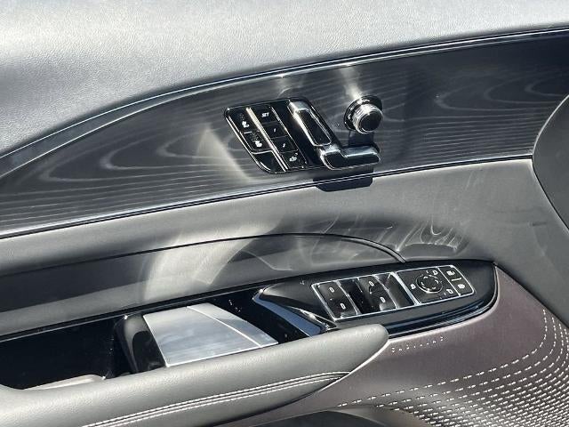 2025 Cadillac LYRIQ Sport 1