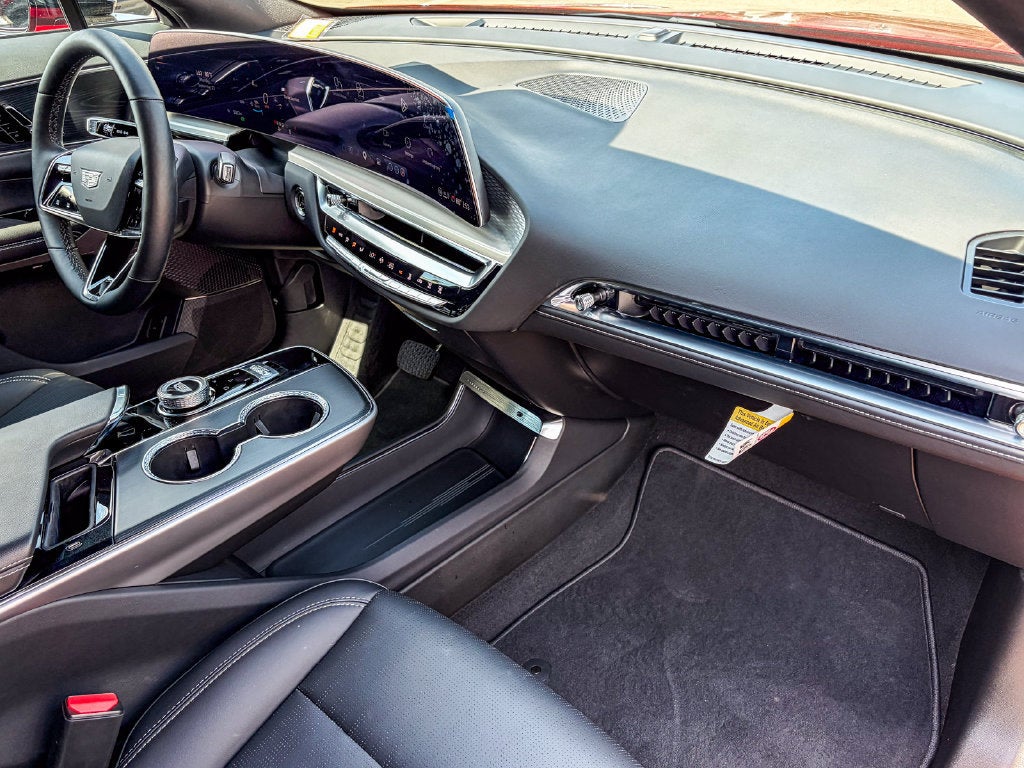 2025 Cadillac LYRIQ Sport 1