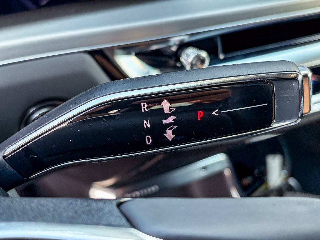 2025 Cadillac LYRIQ Sport 1