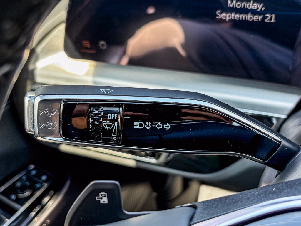 2025 Cadillac LYRIQ Sport 1