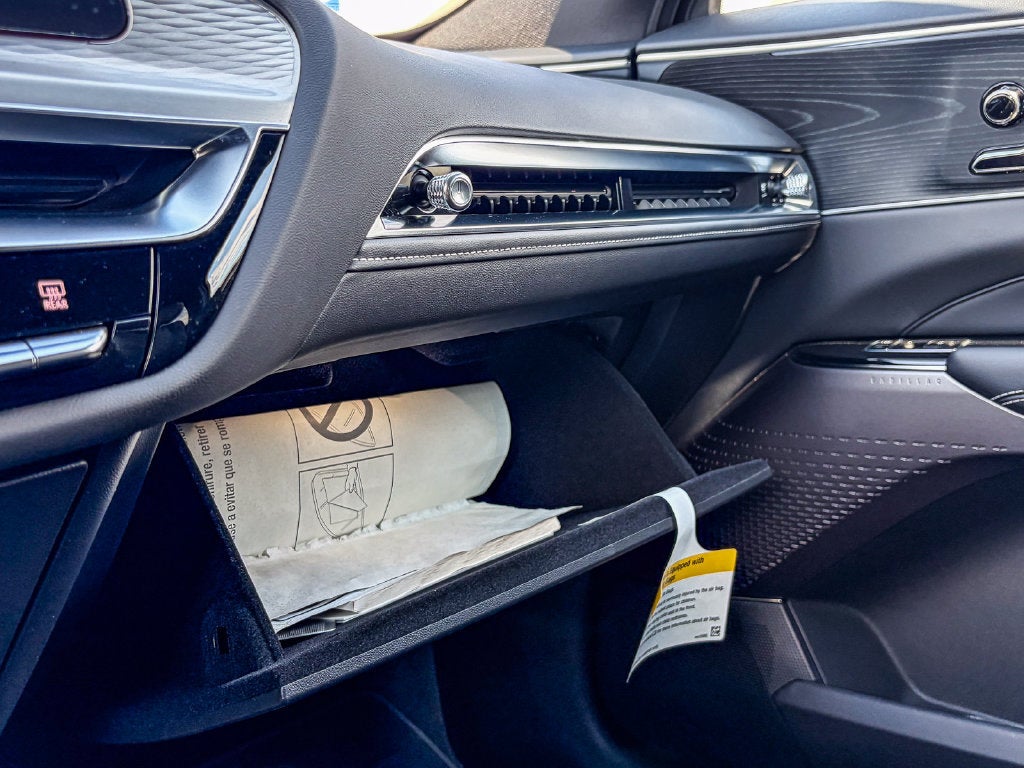 2025 Cadillac LYRIQ Sport 1