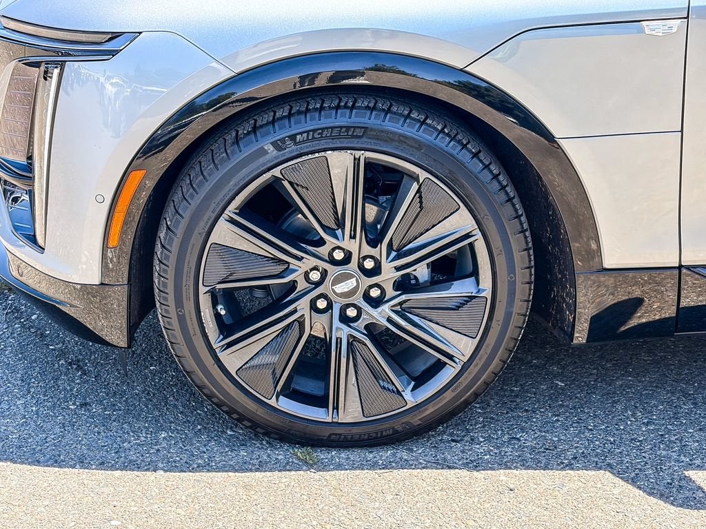 2024 Cadillac LYRIQ Sport 3