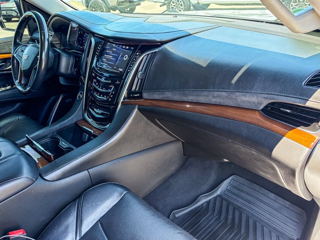 2020 Cadillac Escalade Luxury