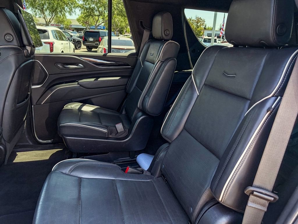 2023 Cadillac Escalade Sport