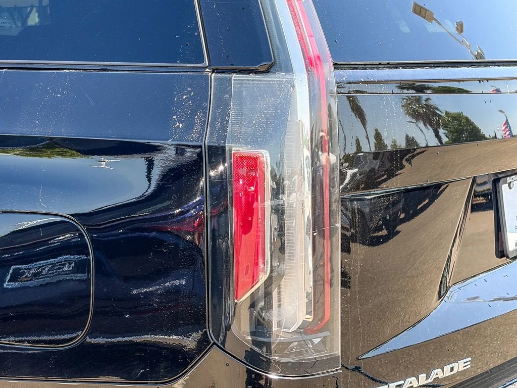 2023 Cadillac Escalade Sport