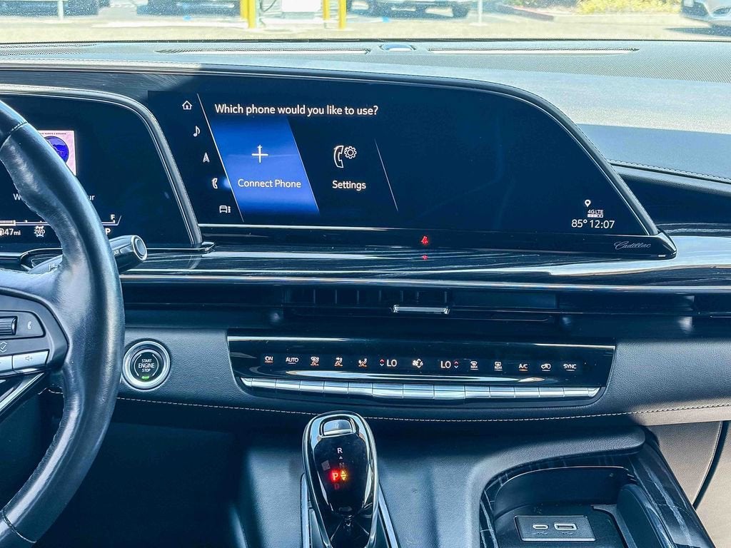 2022 Cadillac Escalade Sport